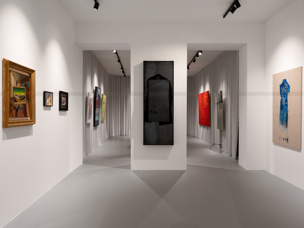 Installation view of the exhibition AUDACI. Dalle avanguardie storiche agli artisti mascherati, l’arte del libero pensiero, held at 21Gallery in Padua in 2025. Photograph by Giacomo Bianco.