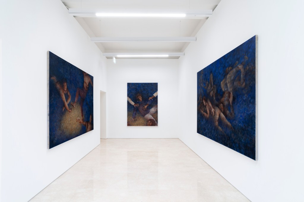 Installation view of Stavo cercando il tuo cuore lì dentro ma ho trovato solo latte by Cecilia De Nisco, curated by Marta Papini, at Fondazione Sandra e Giancarlo Bonollo.