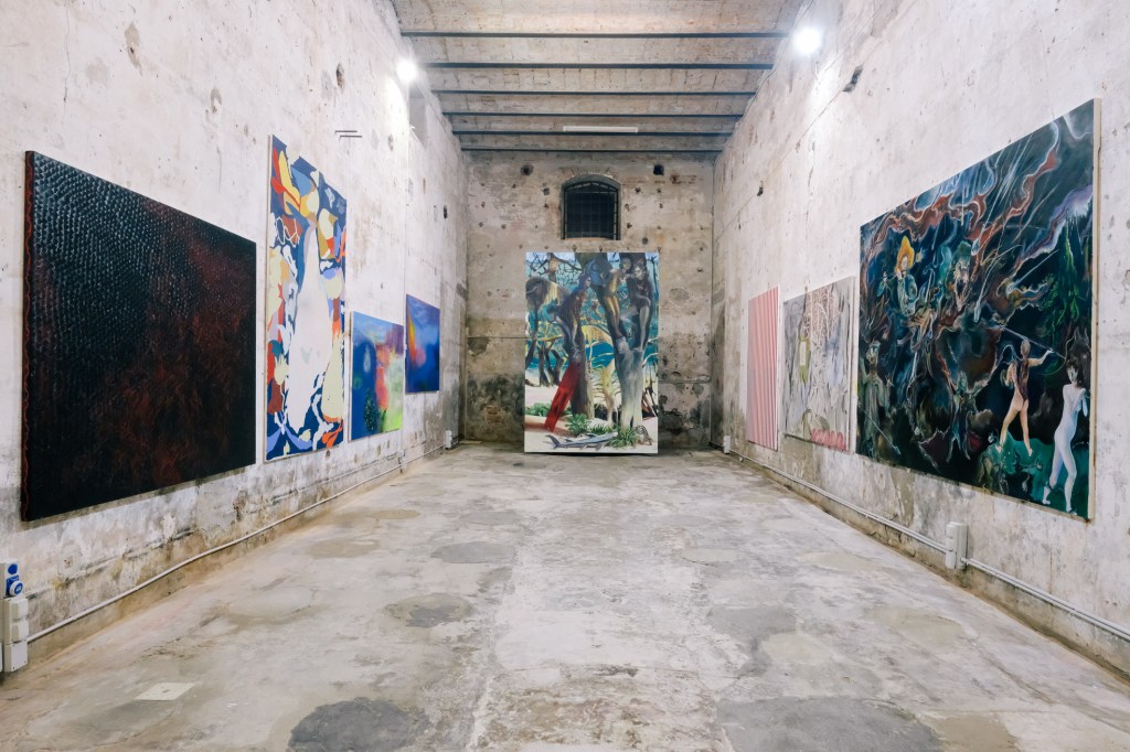 Exhibition view of Pesi Massimi by Fondazione Malutta at Spazio Punch, Venice, 2020. Courtesy of Spazio Punch
