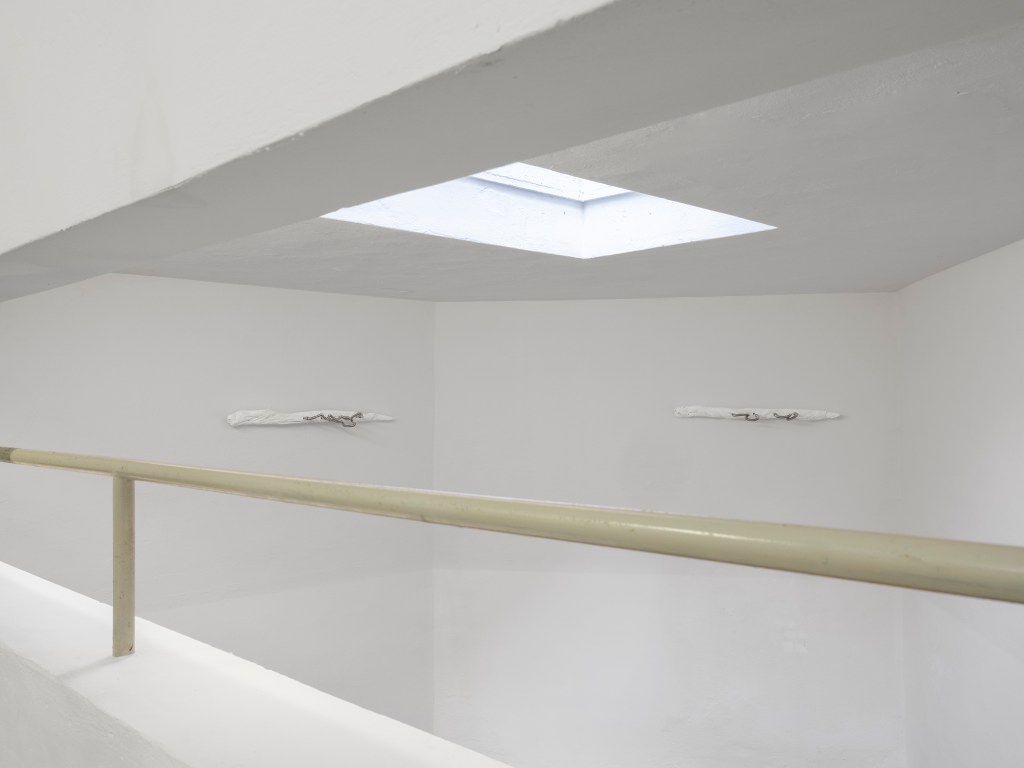 Installation view of Jack O’Brien’s A Formality (2025) at Ordet, showing sculptural and spatial elements arranged within the gallery. Photo by Nicola Gnesi