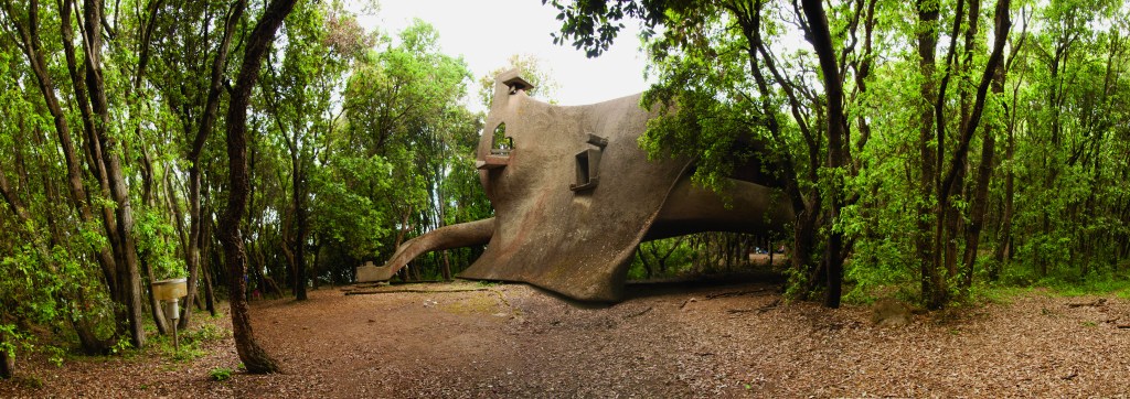 Vittorio Giorgini’s Casa Saldarini in Piombino, Italy (1961–62); image courtesy of Archives Nice Côte d’Azur – Ville de Nice, fonds Guy Rottier.