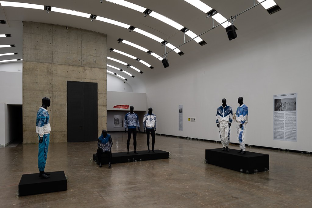 Time Is Thirsty, installation view, Kunsthalle Wien, 2019. Works by Willem de Rooij. Photo by Jorit Aust.