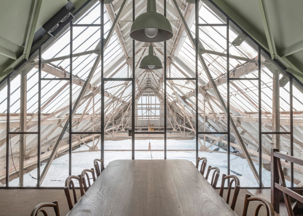 Reading room of the Bibliothek Archiv at Kunsthalle Basel in 2023, featuring tables, books, and a quiet study atmosphere, photographed by Anja Furrer.