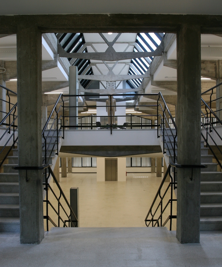 Interior gallery with an installation by Mark Manders.