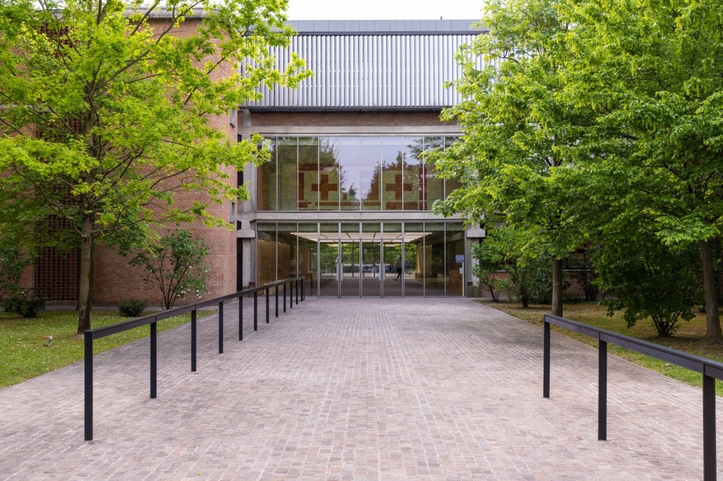 East entrance of Collezione Maramotti with the building's modern architectural design.