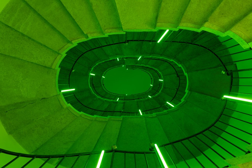 P. Staff, Terminal Lucidity (2026). Film installation by P. Staff presented in the exhibition Canicula at Fondazione In Between Art Film, Complesso dell’Ospedaletto, Venice, 2026