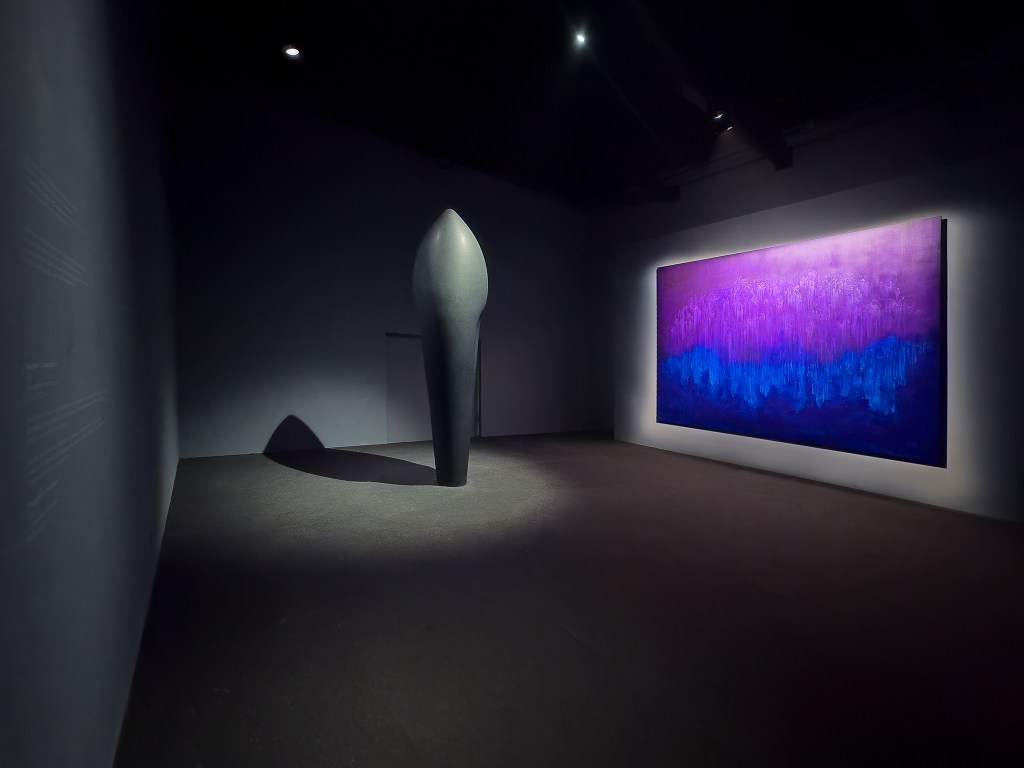 Armen Agop's Intangible I*, a sculptural work. Photo by Andrea Ferro.