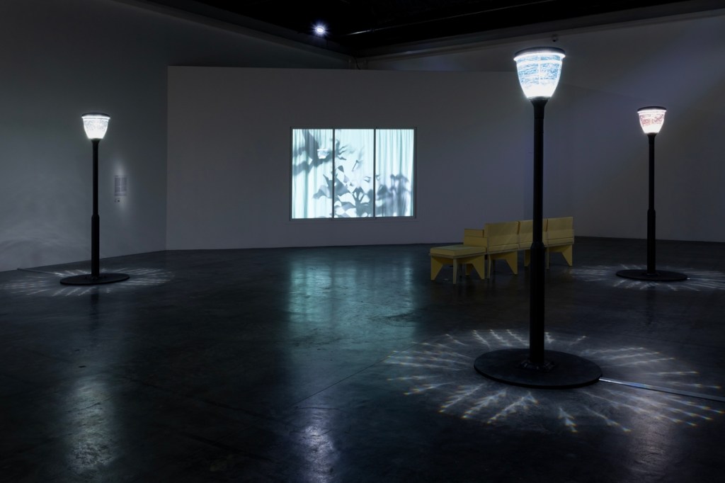 Benoît Piéron, Shadow Polish, exhibition view, Palais de Tokyo, 2026. Photo: Laurent Edeline. Courtesy of Galerie Sultana, Paris