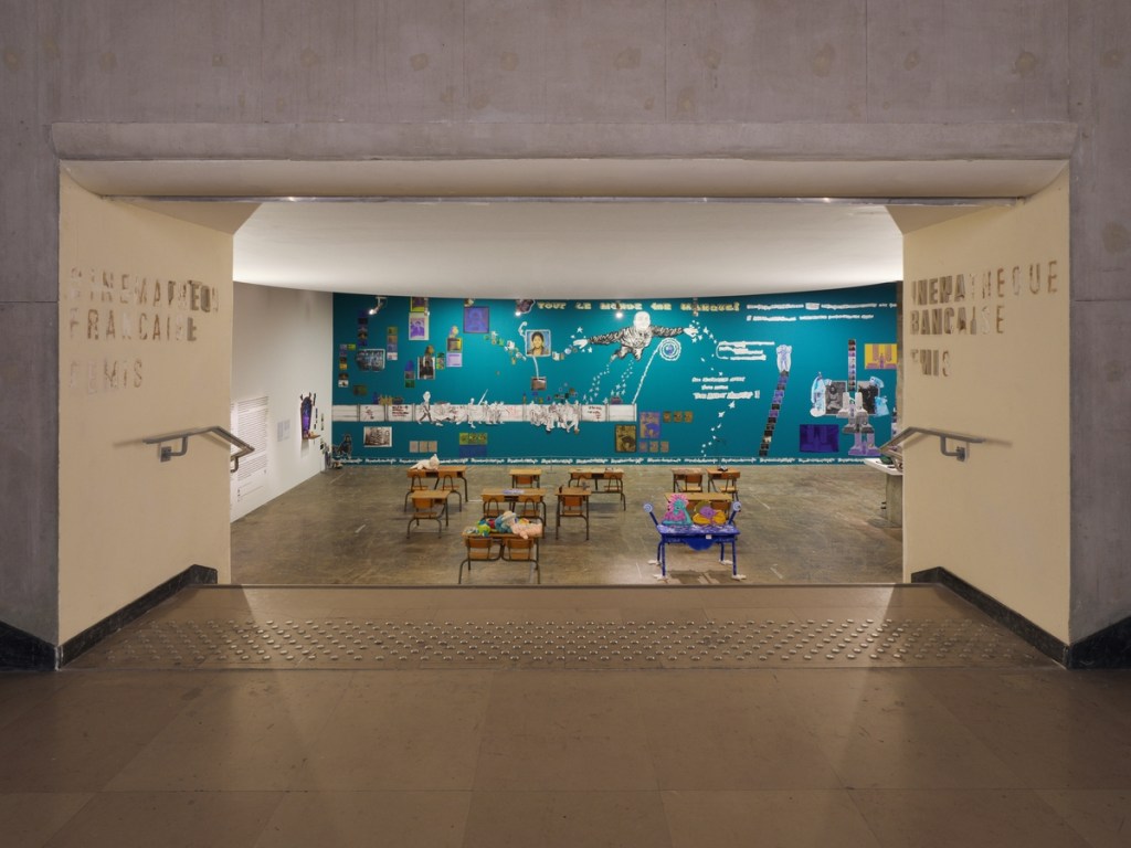 Neïla Czermak Ichti, Raza Odiada Nunca Muere, exhibition view. Photo: Aurélien Mole