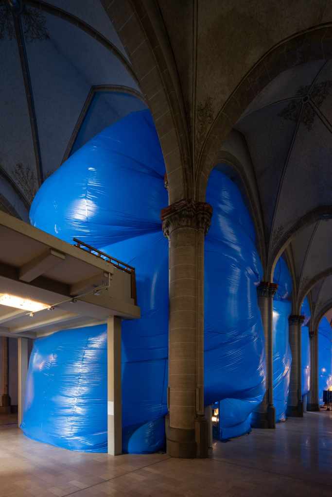 Installation view of Möglich Unvorhersehbar (2026) by Penique Productions / Sergi Arbusà. Photo: Ivan Erofeev / Manifesta 16 Ruhr